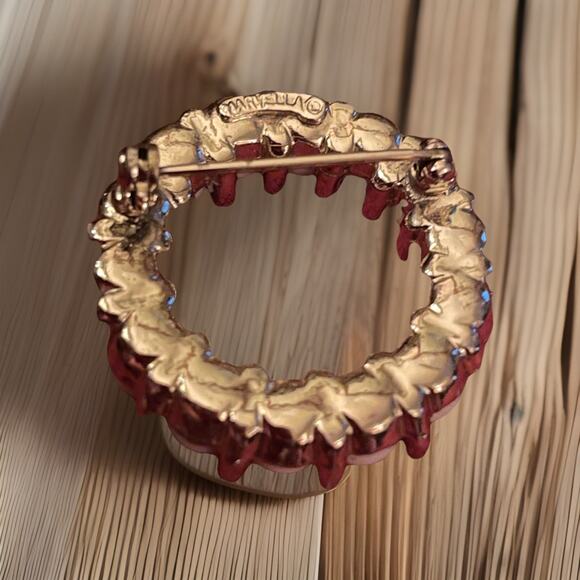 Vtg 1960 Style Marcella Faux Pearl Goldtone Circle Brooch W Goldtone Bead Spacer - Picture 2 of 6